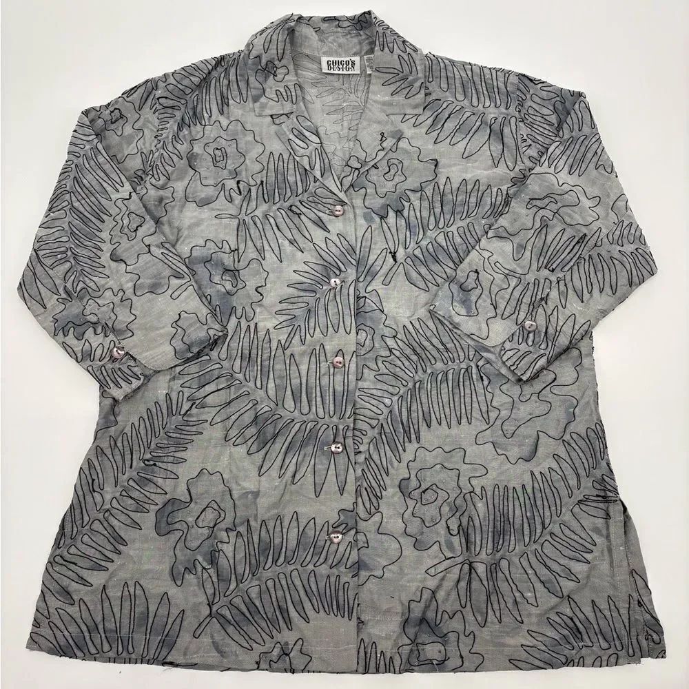 CHICOS DESIGN Size 1 Button Front Floral Top Blouse 100% Silk